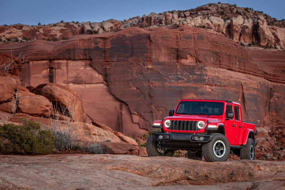 Here are Four Reasons to Love the Jeep Gladiator Mojave X, and Two Reasons to Think Twice