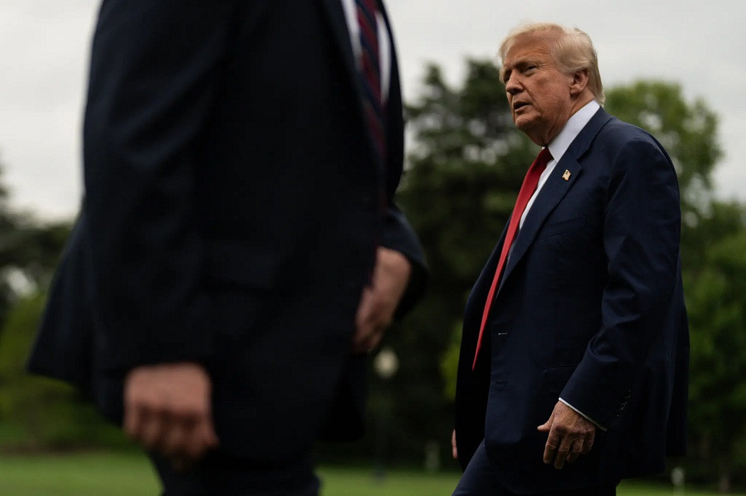 Ông Trump công bố sốc về tồn thất của Nga, Ukraine tập kích hàng loạt kho dầu