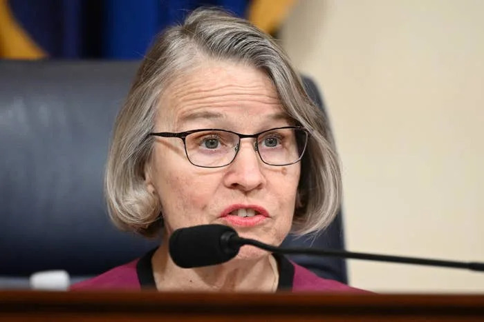 "Announcing You're A Cheapskate Isn't The Flex You Think It Is": People Are Calling Out This GOP Congresswoman For Leaving A "Ridiculous" Tip At A Restaurant
