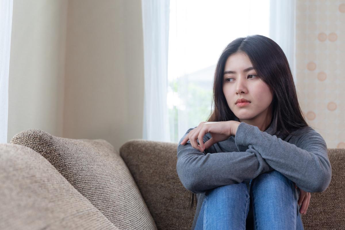 Đến nhà đánh ghen, vợ chết lặng khi thấy tình trạng của 'tiểu tam'