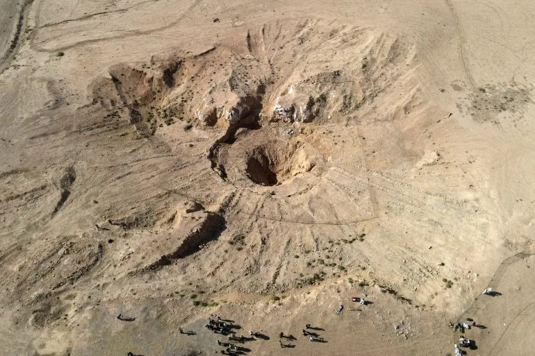 Iraq starts mass grave excavation from ISIL (ISIS) carnage south of Mosul