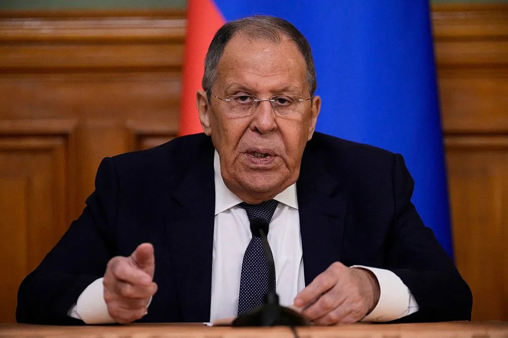 Russian Says No Meeting Between Putin and Zelensky
