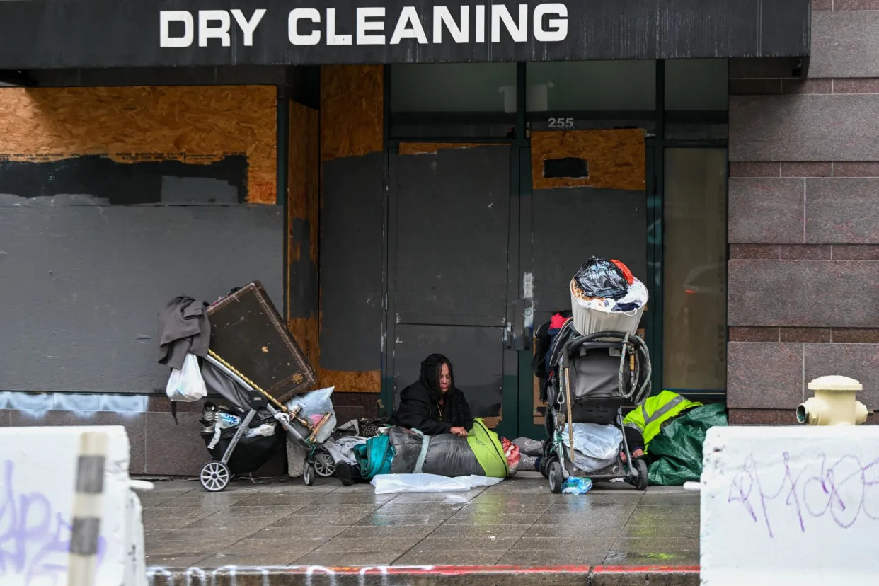 Trump order pushes local officials to clear unhoused people from streets