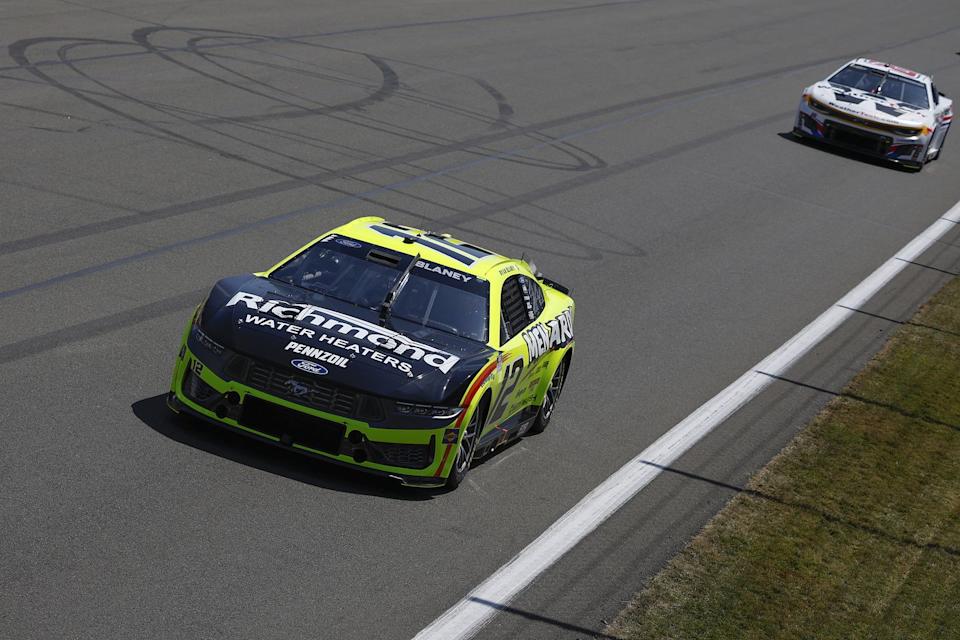 nascar cup series go bowling at the glen