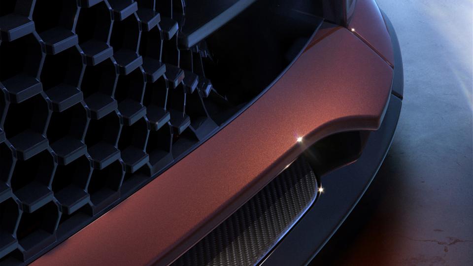 Range Rover SV Carbon Edition Cuts Weight And Costs More
