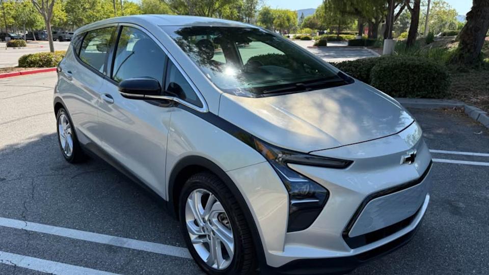 GM Buys EV Batteries From China