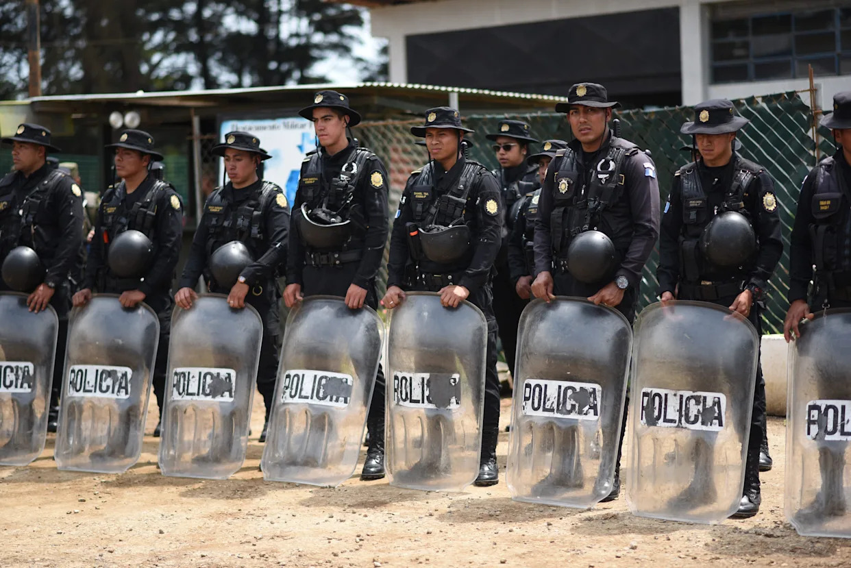 Guatemalan prison guards held hostage by rioting inmates freed after 3 days
