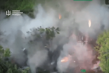 UAV Ukraine tấn công chung cư, nhà máy lọc dầu, gây thương vong ở Nga