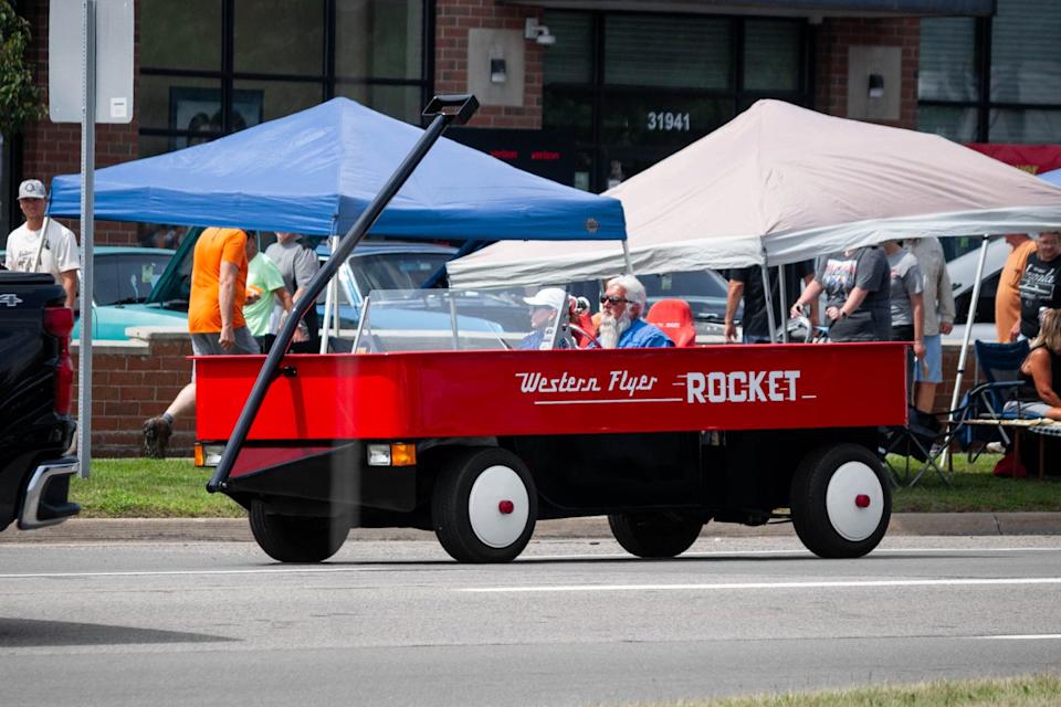 wetsern flyer rocket wagon car