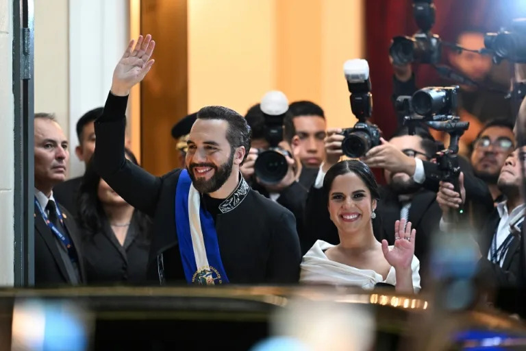 El Salvador abolishes presidential term limits, allowing another Bukele run