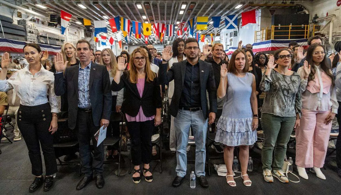 USCIS revisará tu aporte a la ‘felicidad‘ de EEUU: La opinión de los vecinos afectará tu ciudadanía