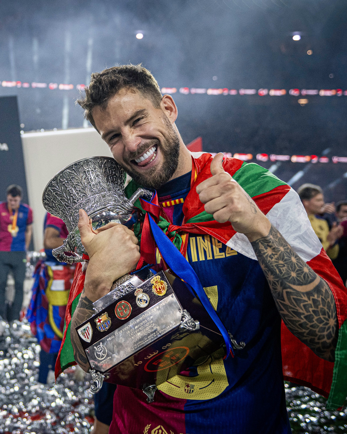 Barca tặng người hùng thời Hansi Flick cho Al Nassr của Ronaldo