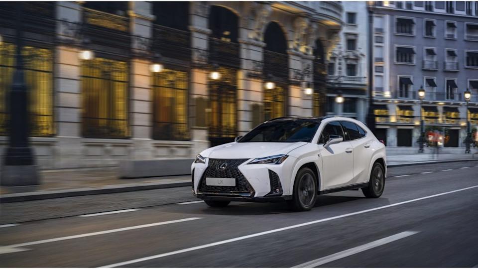 Lexus UX 250h
