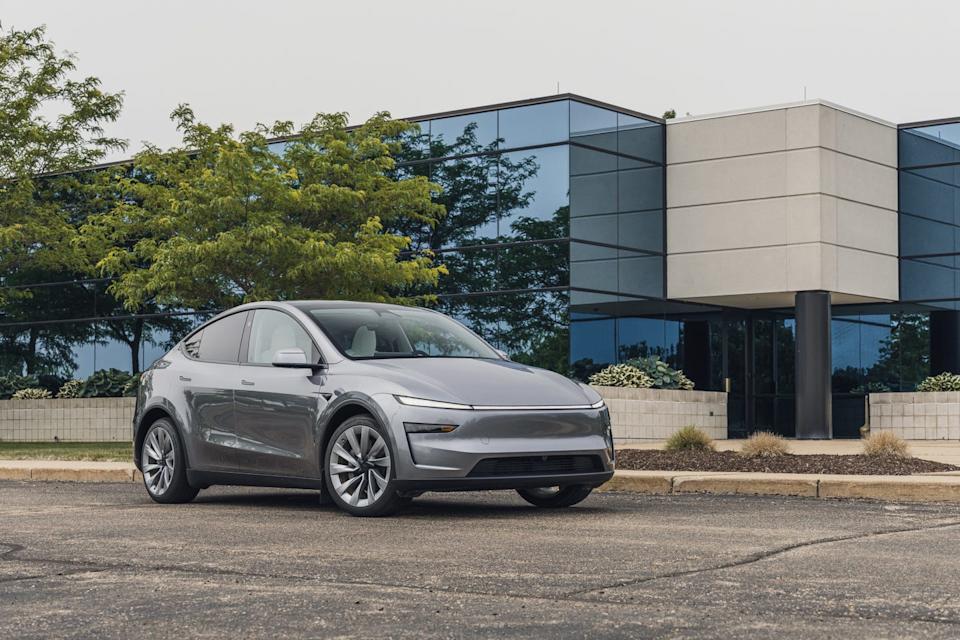 2026 tesla model y long range awd juniper