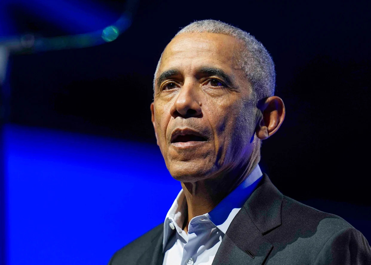 Obama praises Texas Democrats amid redistricting furor