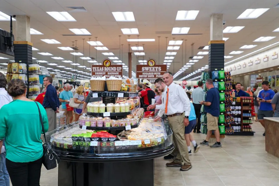 Here are some more photos from Buceee's in Calhoun, Ga.
