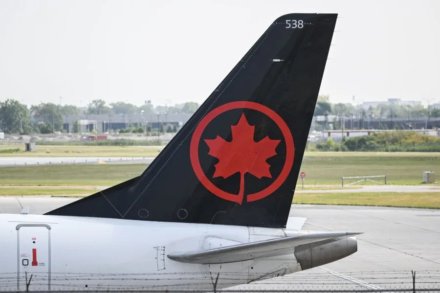 Air Canada ordered to resume operations during binding arbitration