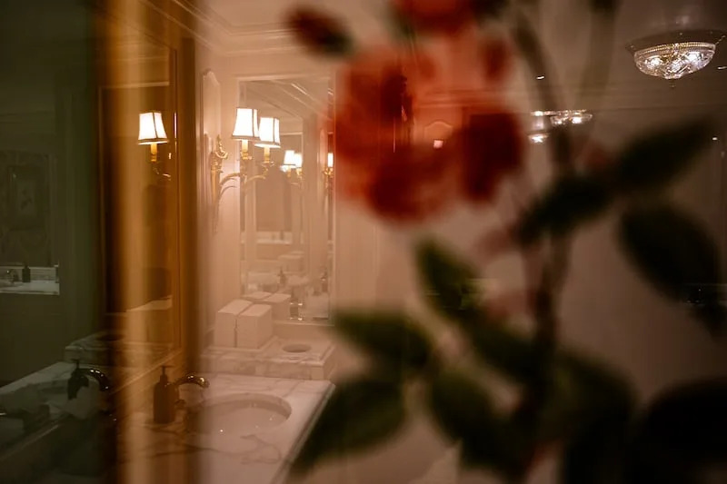 Little America Best Restroom_tc_07.JPG