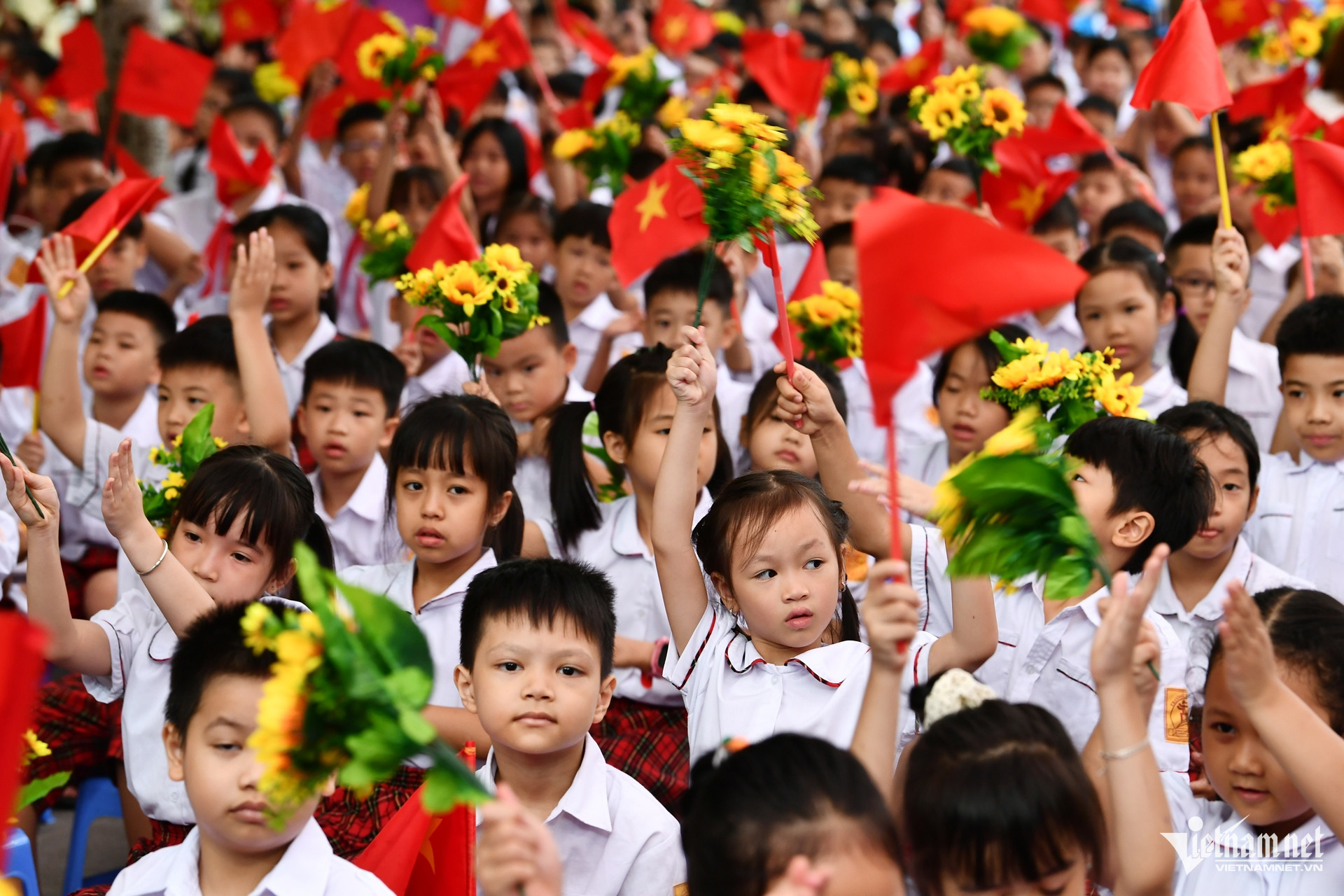 Bộ Chính trị ban hành Nghị quyết về đột phá phát triển giáo dục và đào tạo