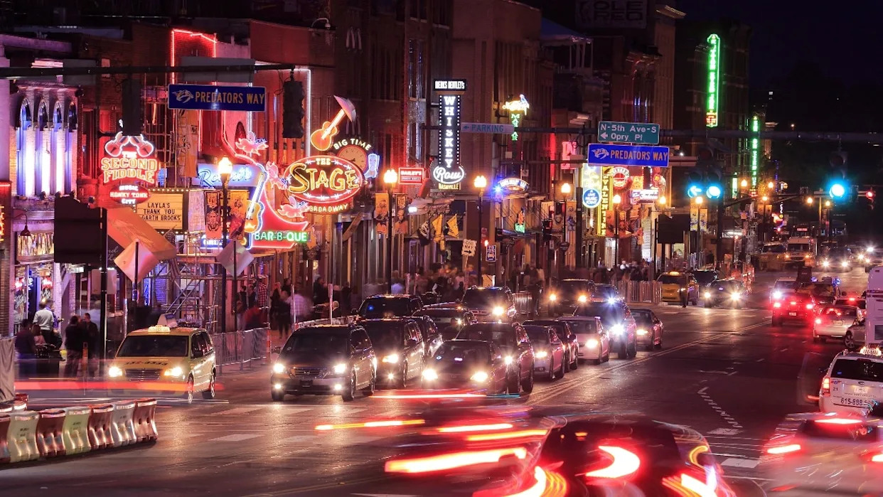 Deadly bar trend endangers college town, tourist hot spot: how to stay safe