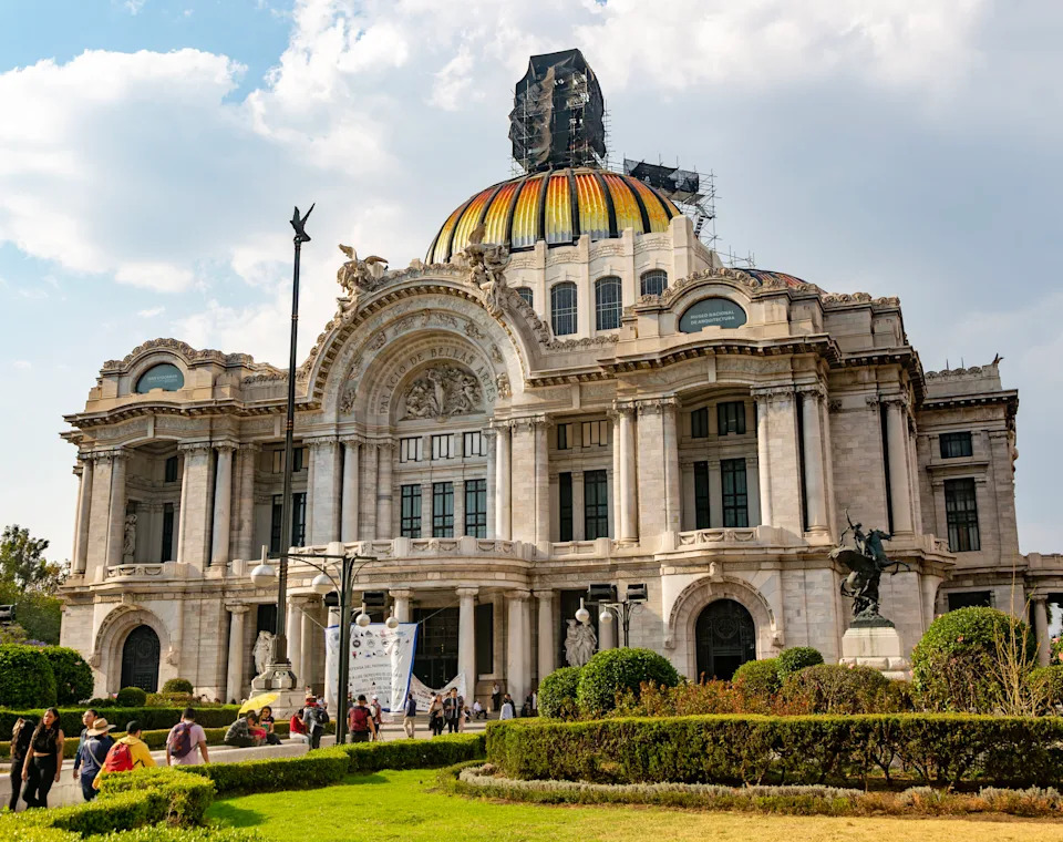 Palacio de Bellas Artes de México. (Photo by: Geography Photos/Universal Images Group via Getty Images)
