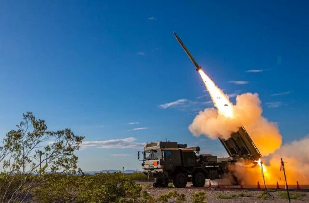 Công nghệ siêu tên lửa GMARS mới mạnh gấp đôi HIMARS thống trị chiến trường