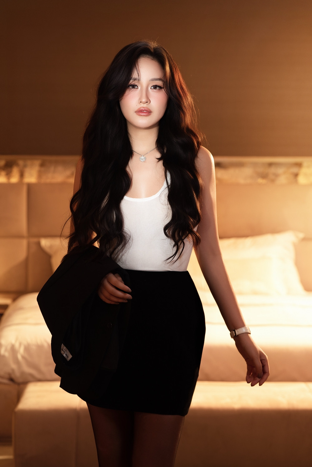 Hoa hậu Mai Phương Thúy quyến rũ đón tuổi 37