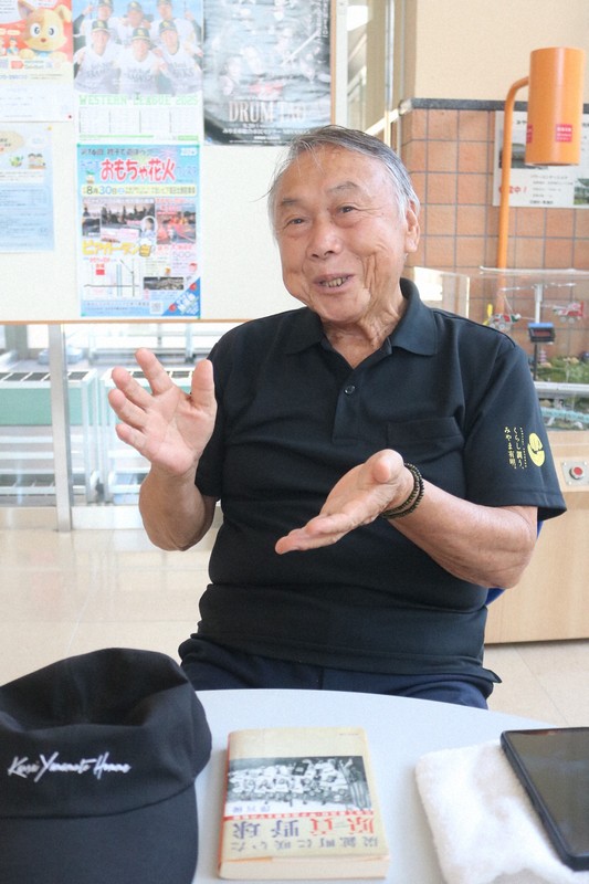 「小倉から沿道が切れ目なく埋まってすごかった」。優勝後に戻った時の様子を振り返る瀬口さん＝福岡県みやま市高田町濃施のまいピア高田ロビーで2025年8月20日、降旗英峰撮影