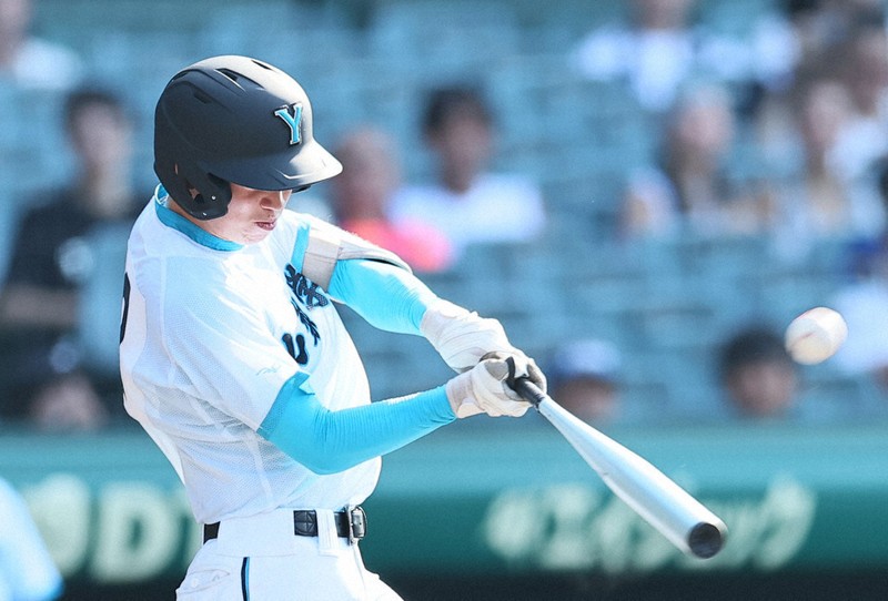 山梨学院の水色ユニホーム「C2Cブルー」とは？　夏の甲子園