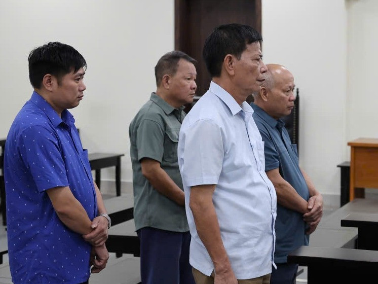 Cựu cán bộ ở Hà Nội đi tù vì ký giấy cho mua bán đất rừng Sóc Sơn