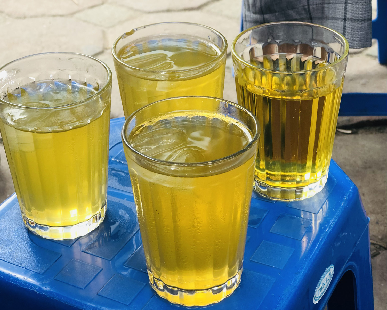 Tác dụng, rủi ro khi uống trà đá mỗi ngày