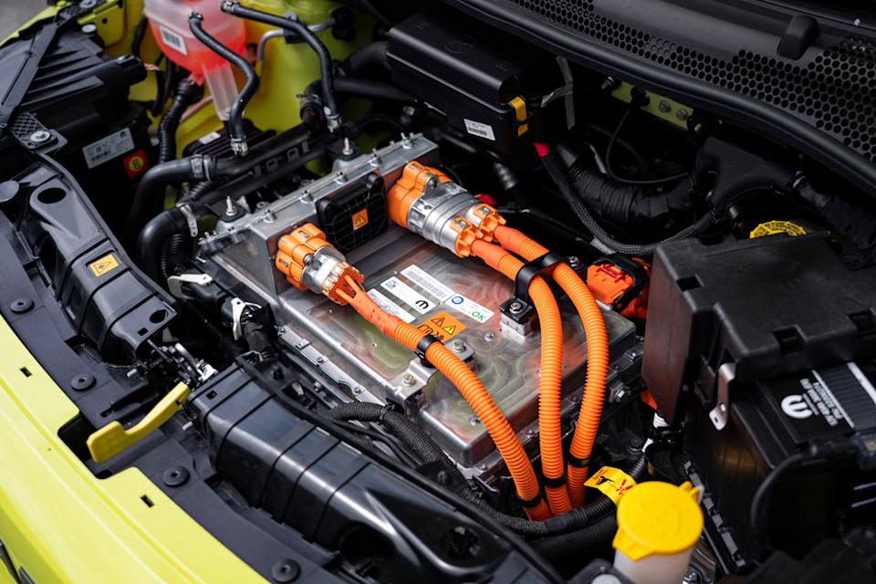 Abarth 500e under the bonnet