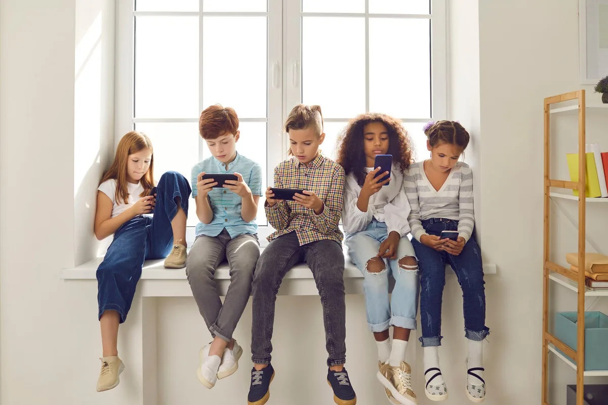 Alabama teacher calls state’s new law banning phones in class ‘magic’
