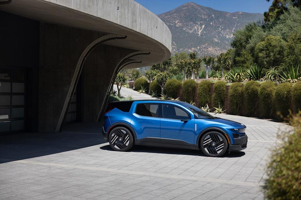 2026 fisker pear