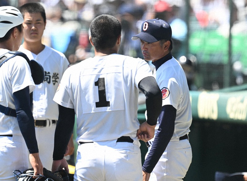 打順の組み替えは「昨夜パッと…」　沖縄尚学・比嘉監督　夏の甲子園