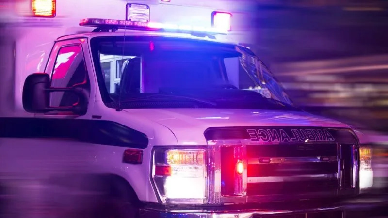Car strikes concrete barrier on U.S. 71 in Kansas City; driver in critical condition