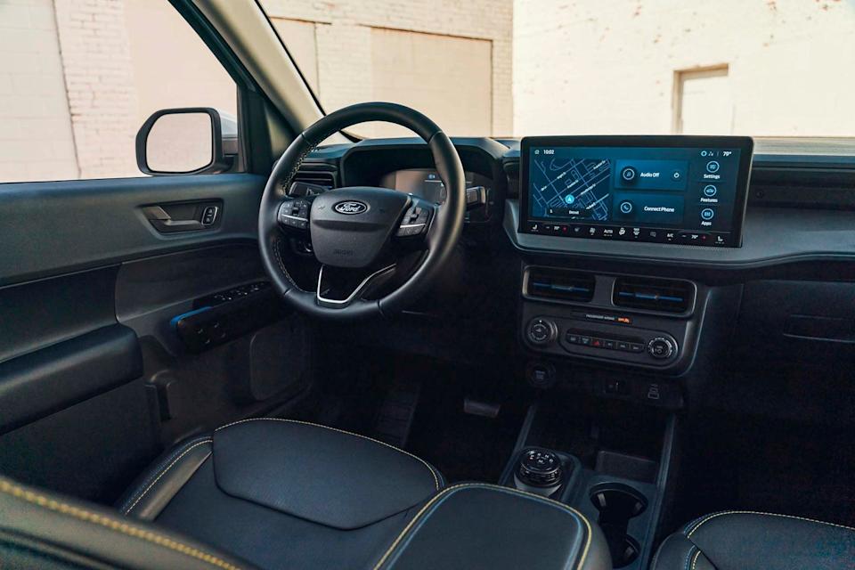 2025 ford maverick lobo