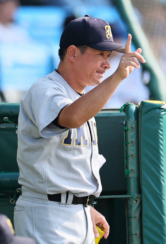 仙台育英・須江監督が感じた「誰も立ち入れない空間」　夏の甲子園
