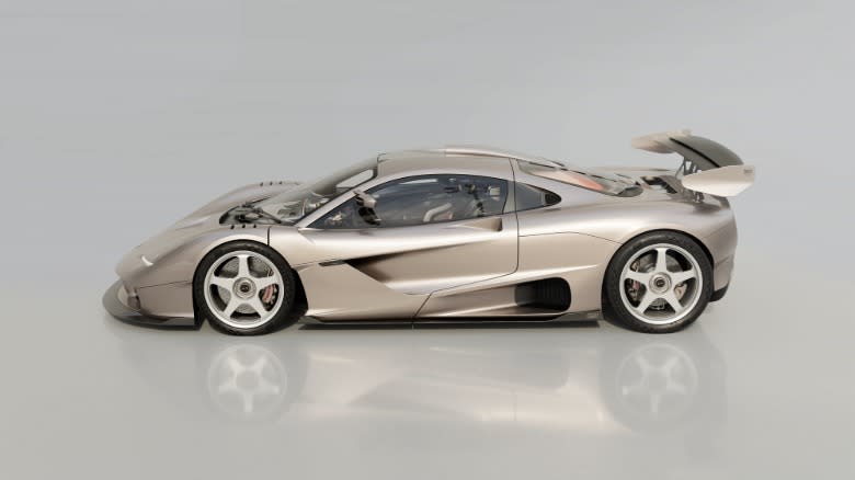 Side view of a beige GMSV S1 LM