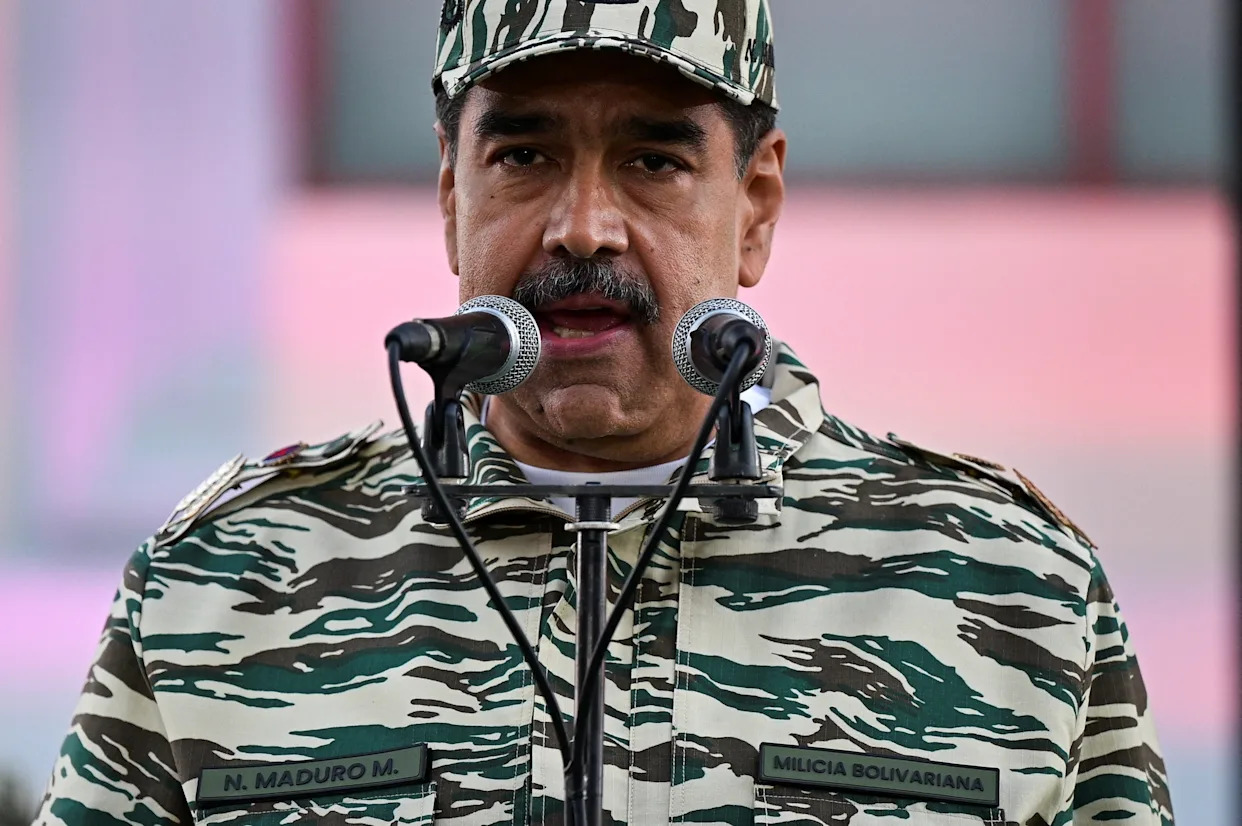 Venezuela sends troops to Colombia border as US ships join cartel operation