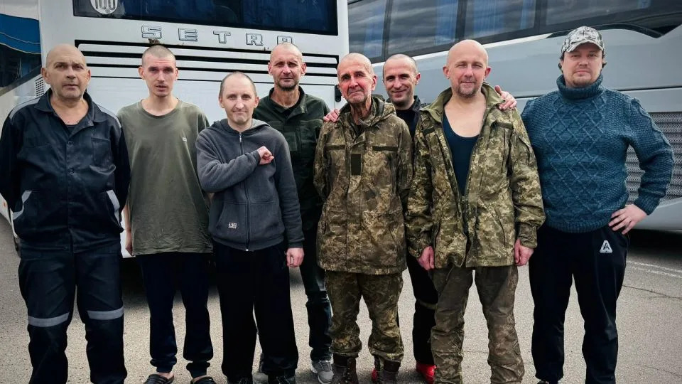 ‘Mum, don’t cry. I’ll be home soon.’ Ukrainian journalist secretly held by Russia for three years is released