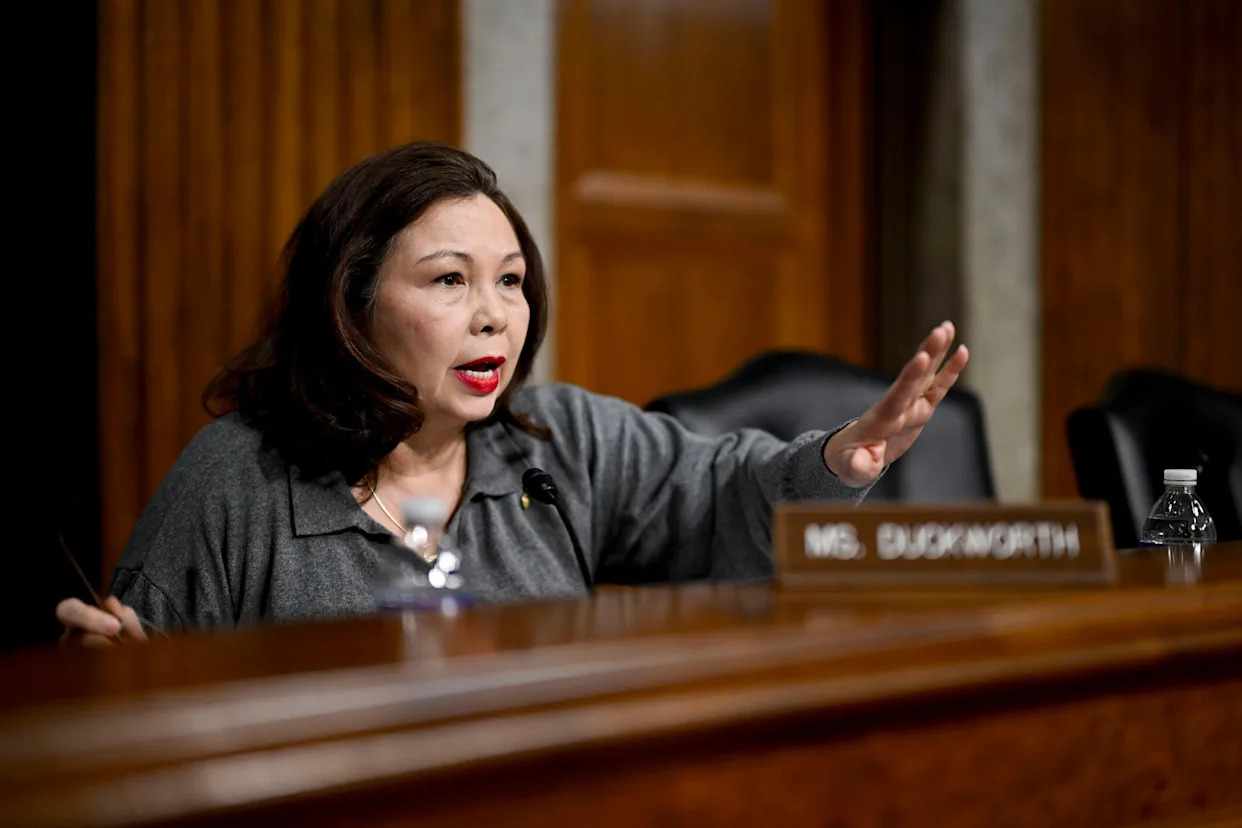 Senator demands answers from FAA on airplane evacuation safety