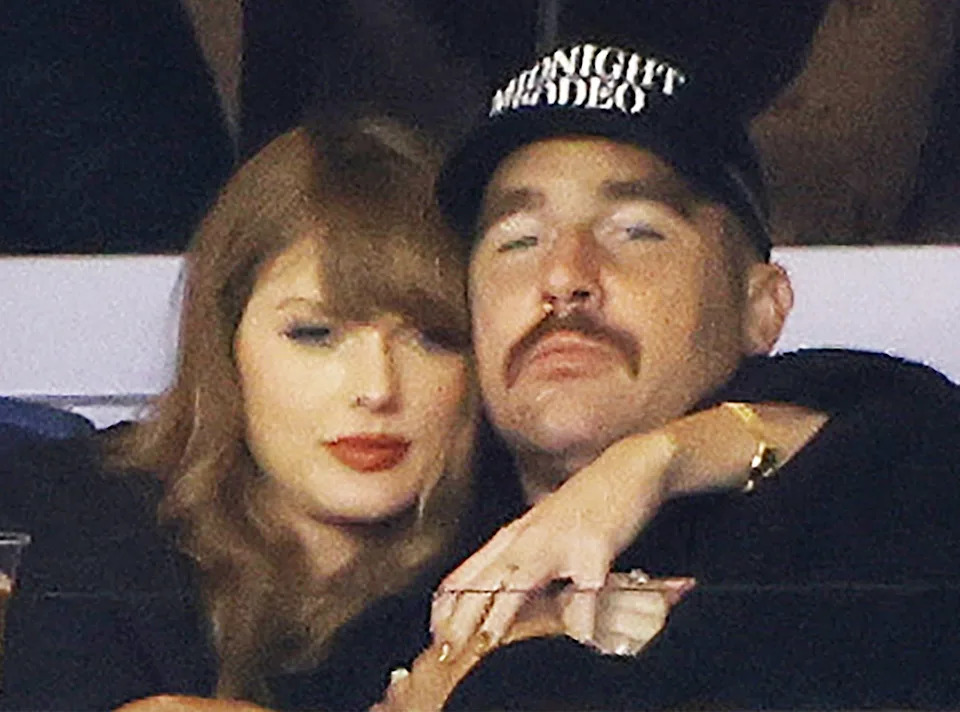 <p>Why Travis Kelce Wanted to Date Taylor Swift</p>