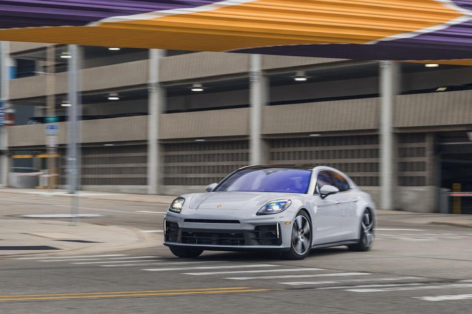 2025 porsche panamera 4 ehybrid
