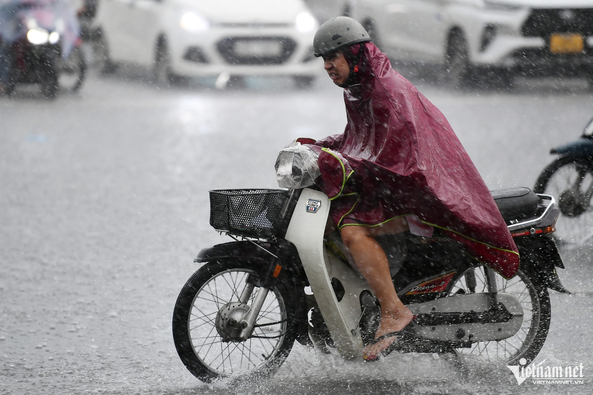 Dự báo thời tiết 17/8/2025: Mưa lớn dữ dội khắp Đông Bắc Bộ, Thanh Hóa, Nghệ An