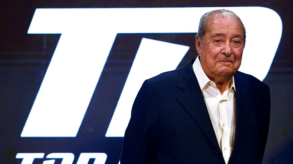 NEW YORK, NEW YORK - APRIL 19: Top Rank boxing founder Bob Arum looks on during the weigh-in for welterweight fighters Terence Crawford and Amir Khan of the United Kingdom at Madison Square Garden on April 19, 2019 in New York City. (Photo by Sarah Stier/Getty Images)