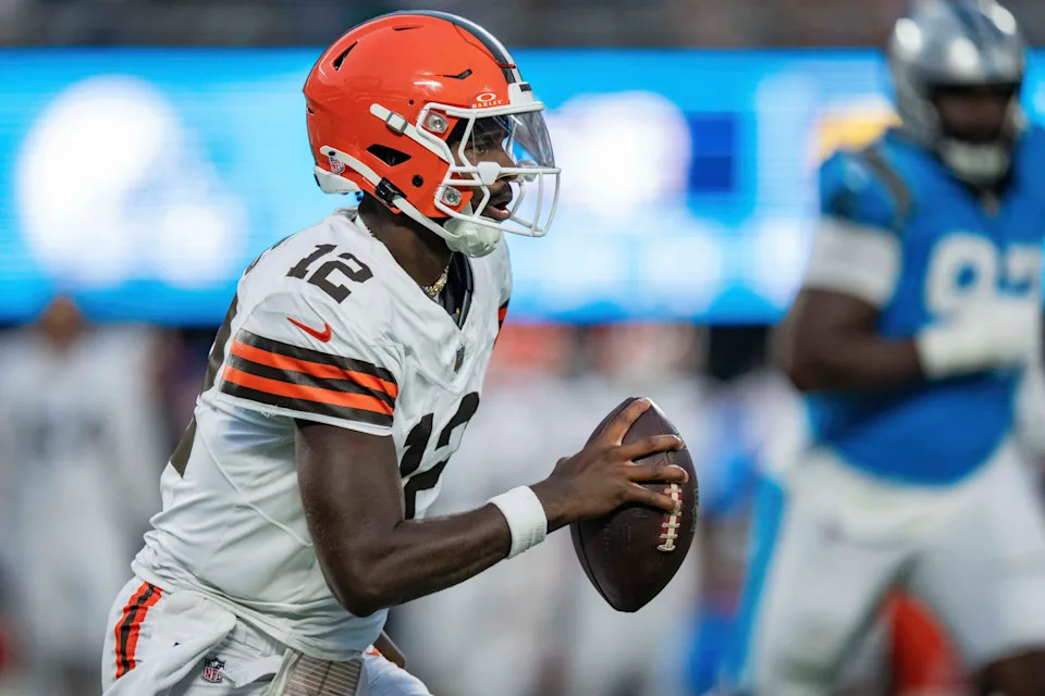 Cleveland Browns quarterback Shedeur Sanders (12) had a good outing in his first NFL preseason game. (AP Photo/Jacob Kupferman)