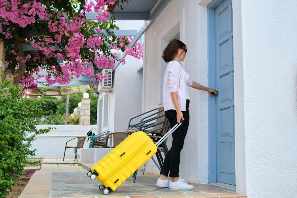 This vacationer couldn’t believe her eyes after she checked into her rental home. Valerii Honcharuk – stock.adobe.com