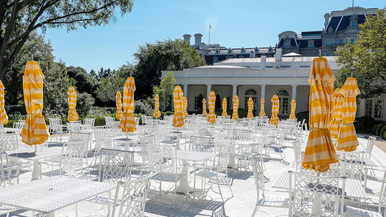 Extreme Home Makeover: White House Edition