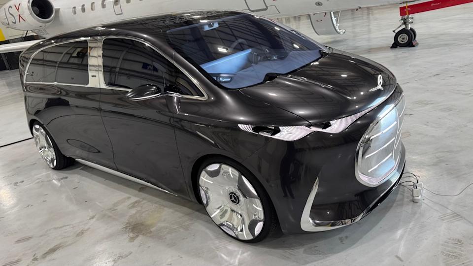 Mercedes-Benz Vision V Concept Is A Bold Take on Immersive Luxury